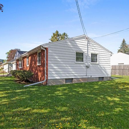 The Lemon House Apartment Green Bay Exterior photo